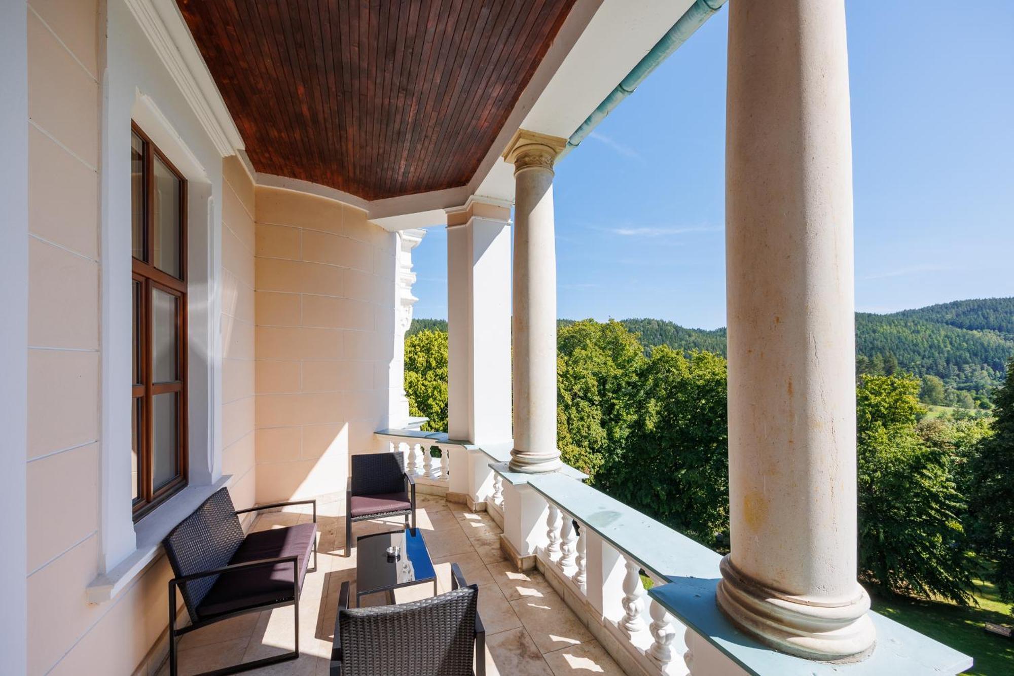 Chateau Cihelny Karlovy Vary Exteriér fotografie