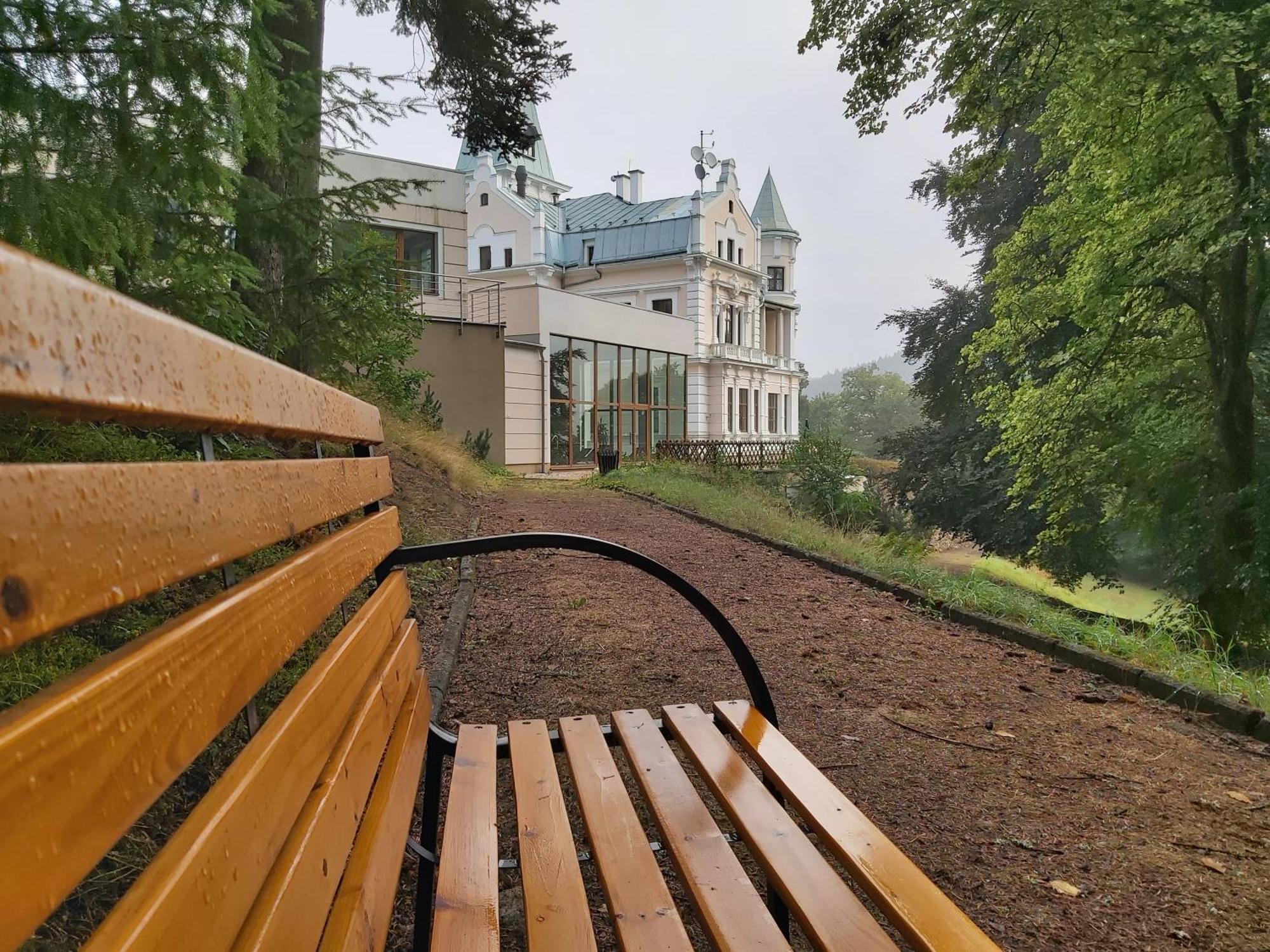 Chateau Cihelny Karlovy Vary Exteriér fotografie