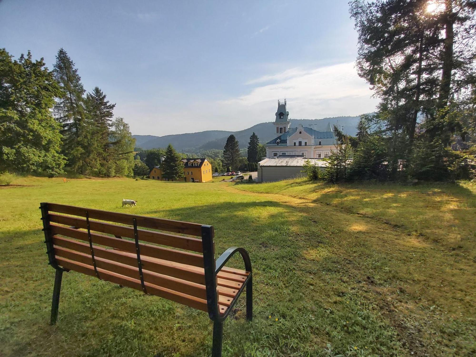 Chateau Cihelny Karlovy Vary Exteriér fotografie
