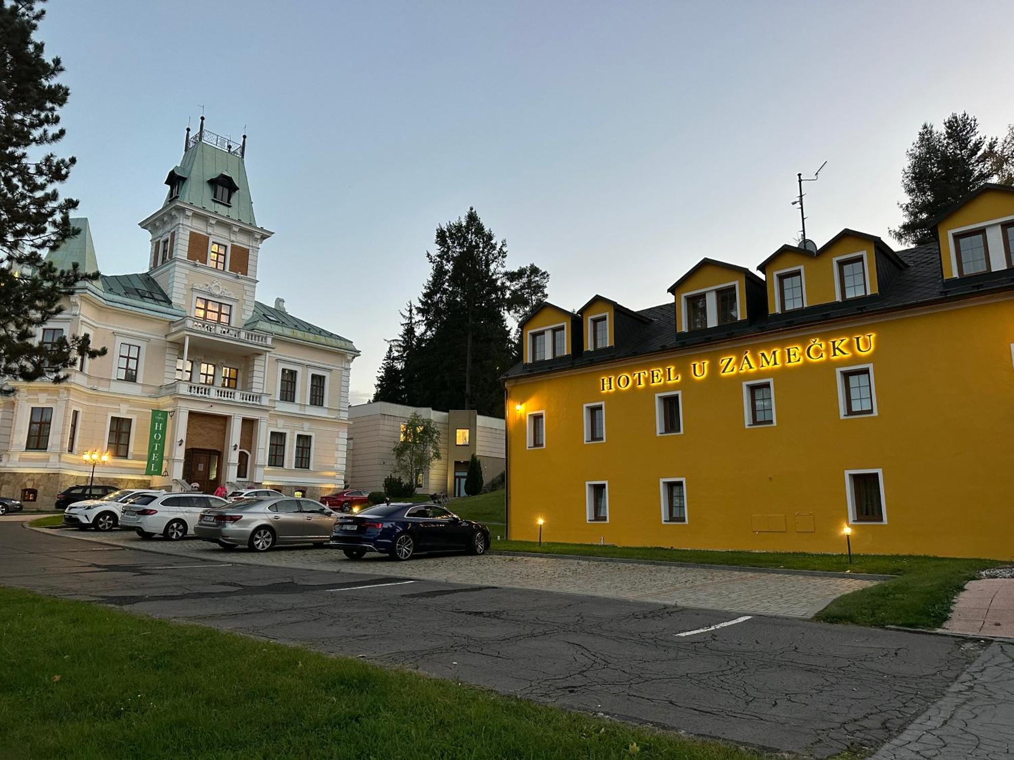 Chateau Cihelny Karlovy Vary Exteriér fotografie