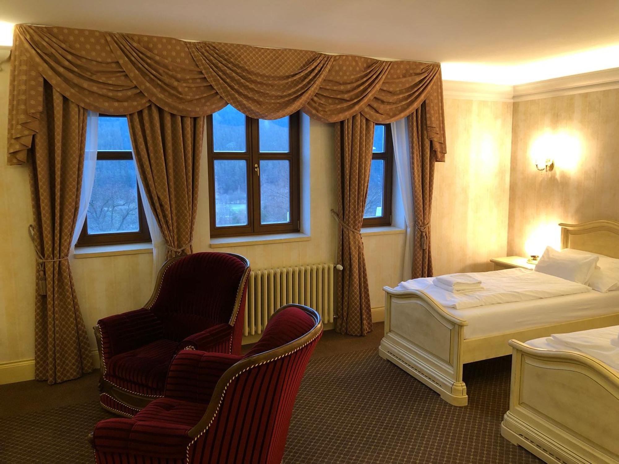 Chateau Cihelny Karlovy Vary Exteriér fotografie